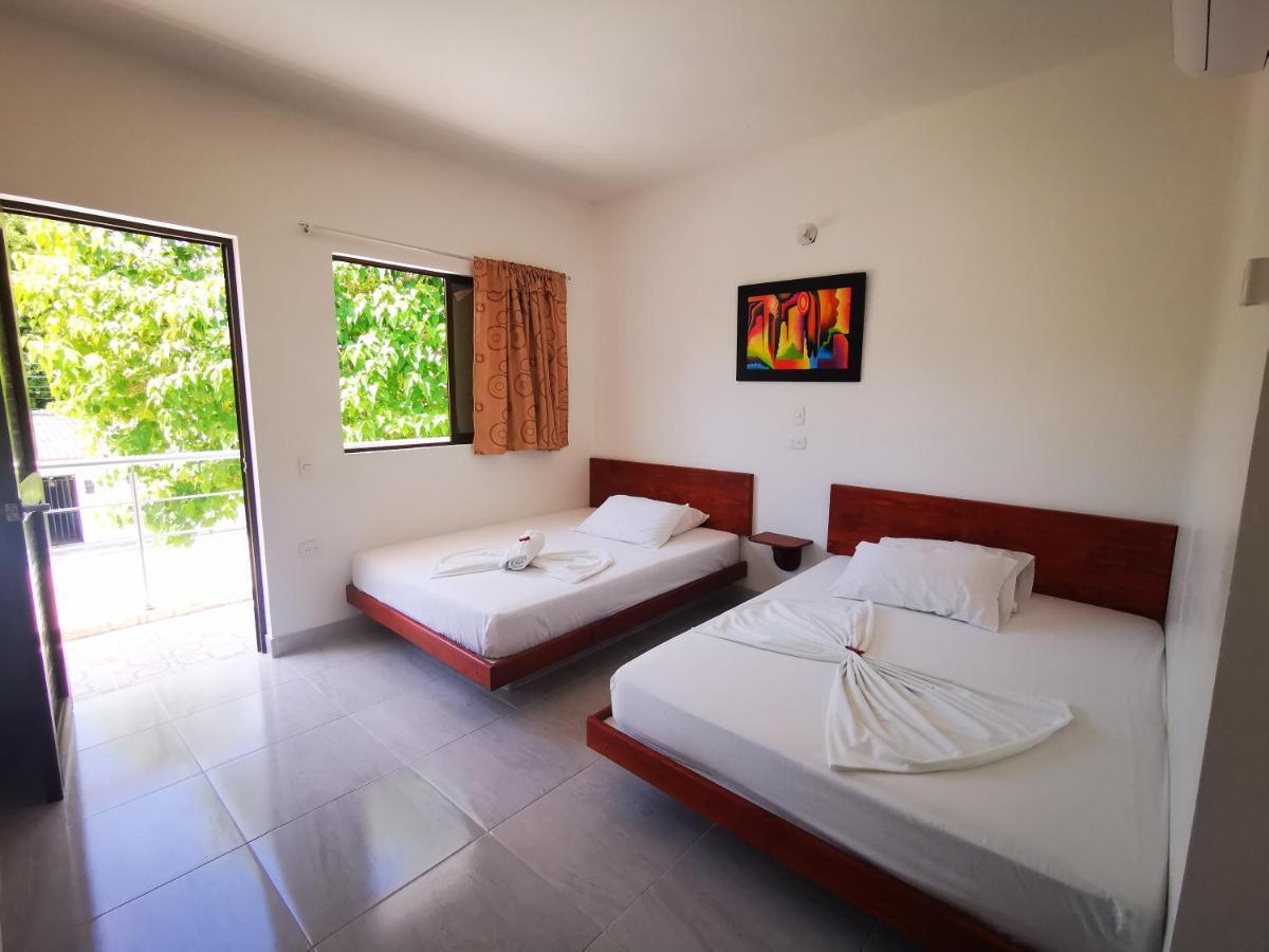 Hotel Paraiso Plaza Пуэрто-Триунфо Экстерьер фото