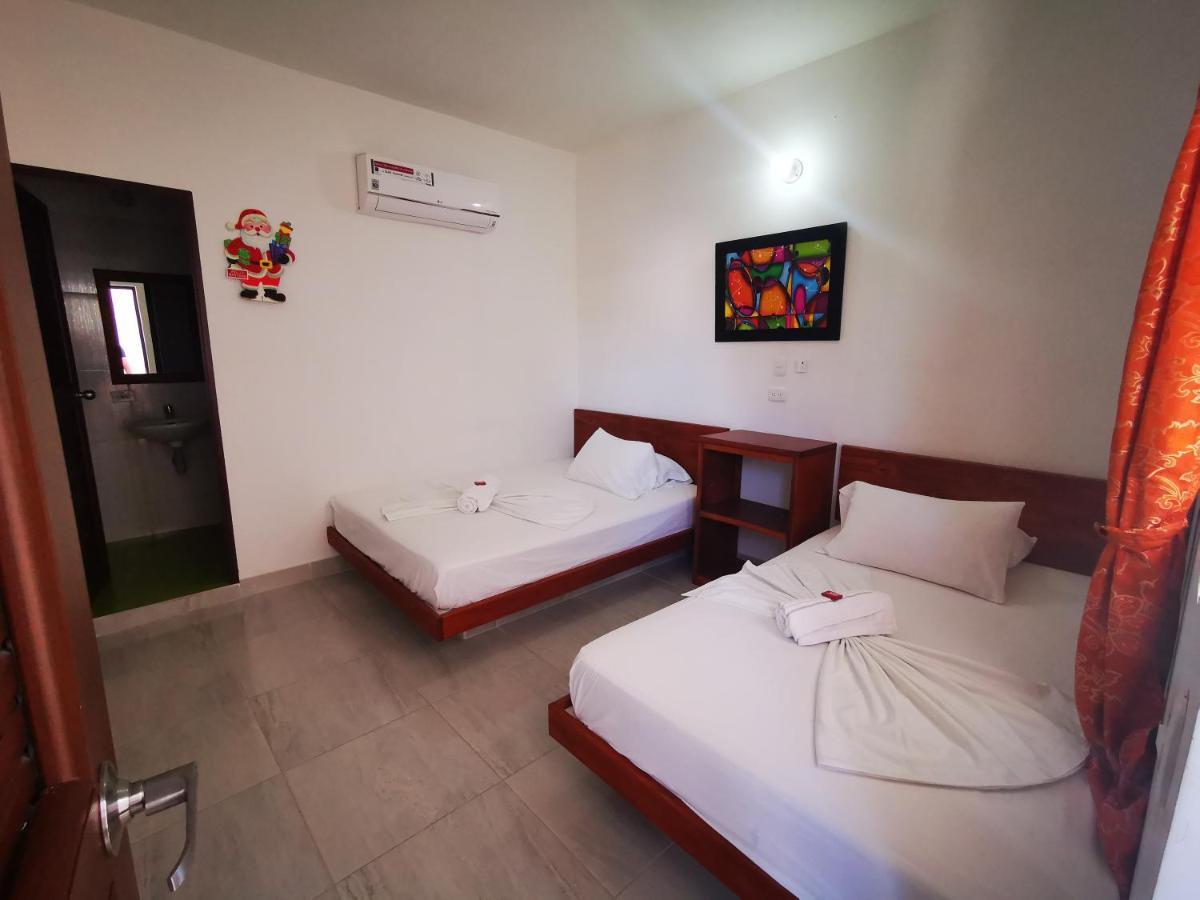 Hotel Paraiso Plaza Пуэрто-Триунфо Экстерьер фото