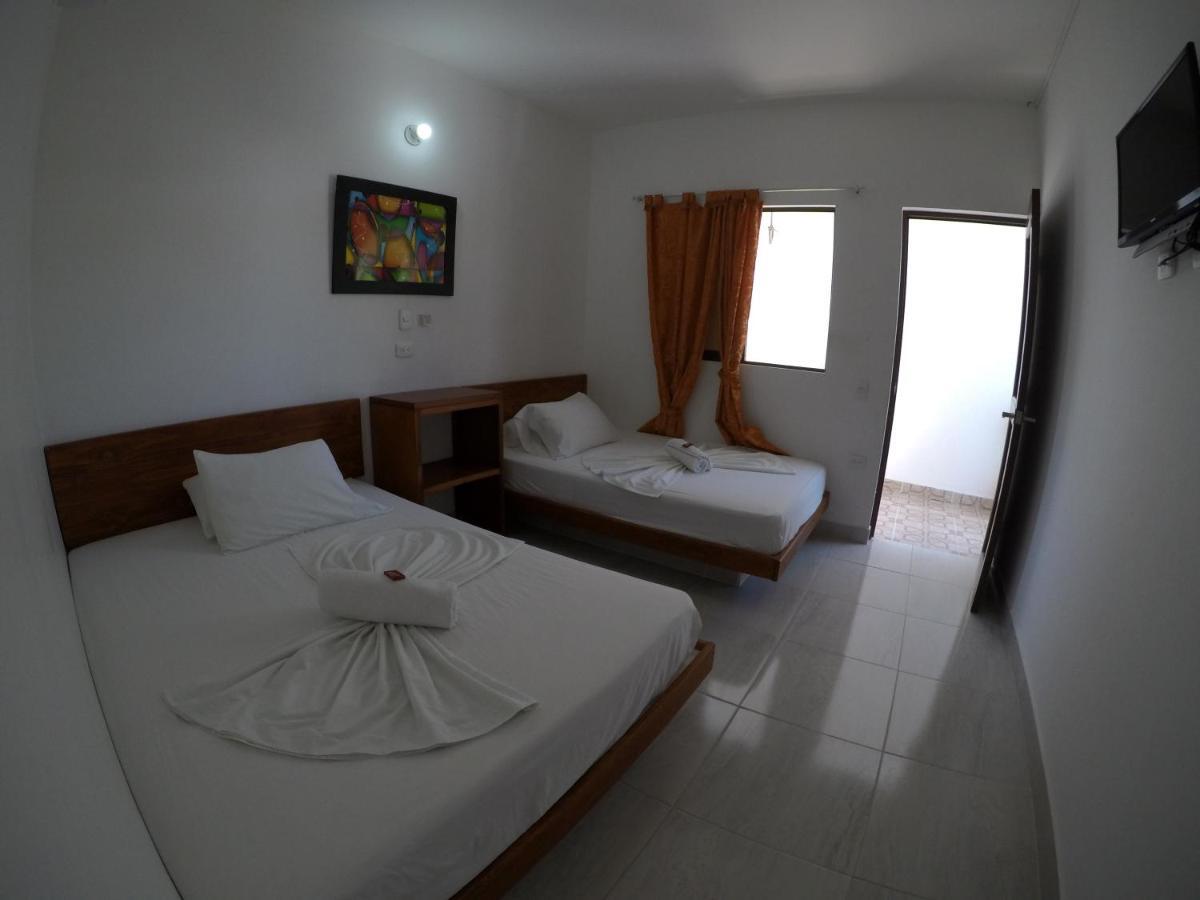 Hotel Paraiso Plaza Пуэрто-Триунфо Экстерьер фото
