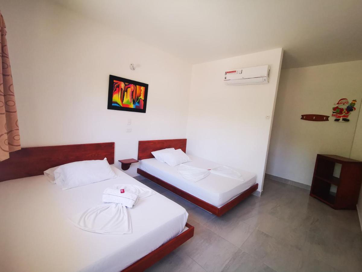 Hotel Paraiso Plaza Пуэрто-Триунфо Экстерьер фото