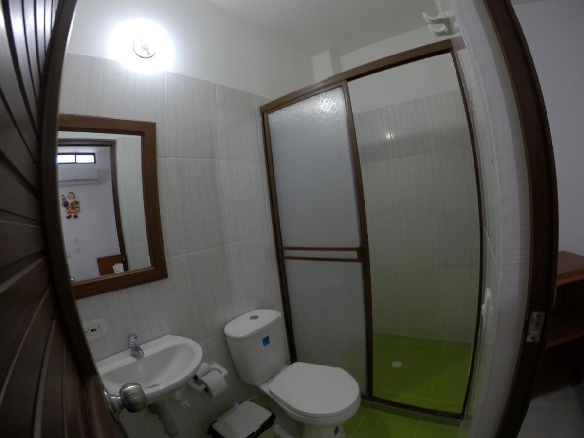 Hotel Paraiso Plaza Пуэрто-Триунфо Экстерьер фото